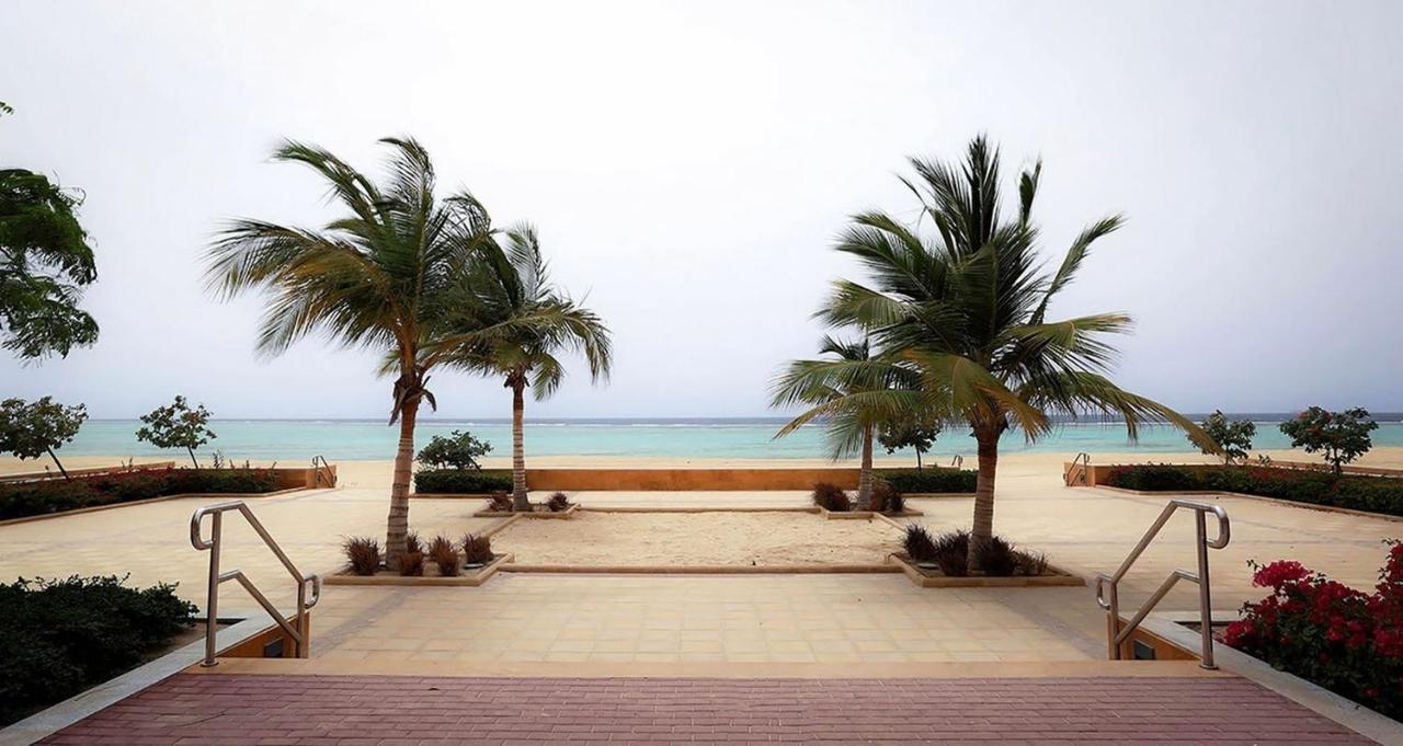 الهُدىٰ غرفةوصالة إطلالة بحرية عائلات فقط - Al Huda One Apartment *